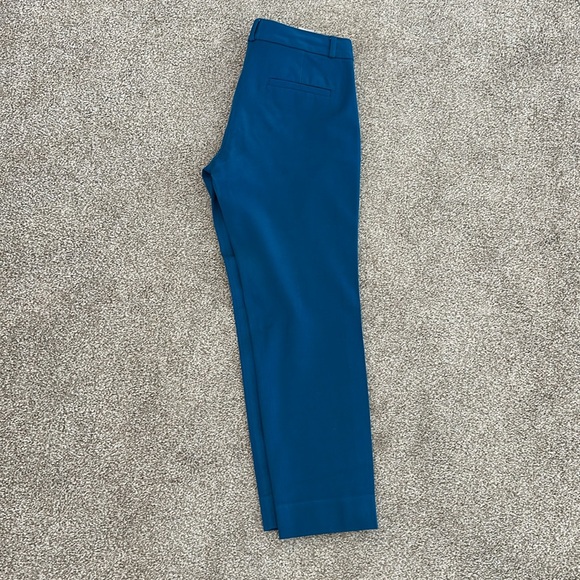 Banana Republic Sloan Crop Pants Size 2 *black pair not included* - Picture 4 of 4
